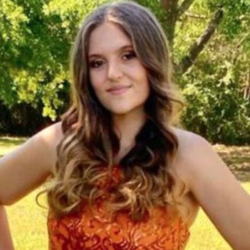 Chi era la ragazza di 17 anni uccisa da un'ameba mangia