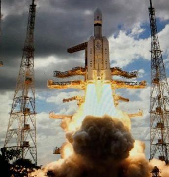 example-77 Spazio, continua il viaggio dell'India verso Luna