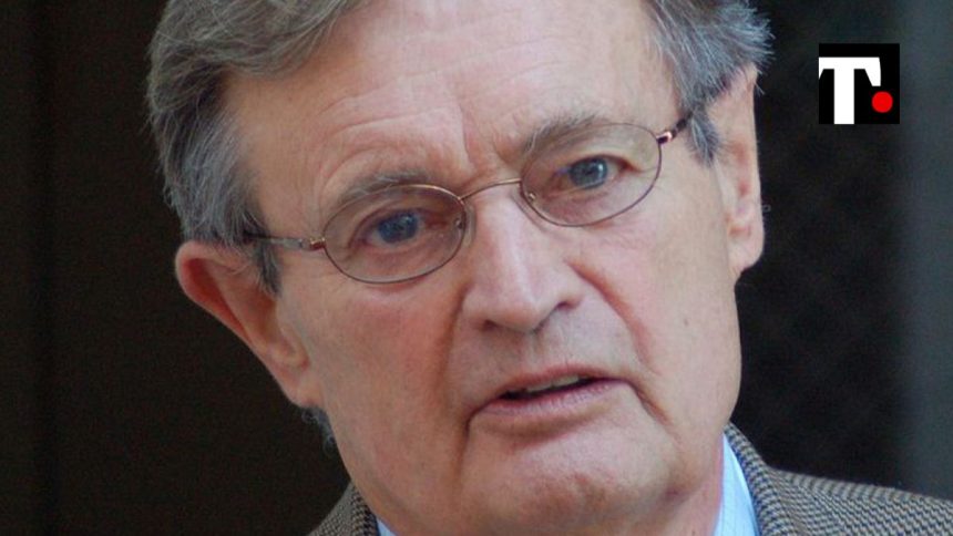 Chi era David McCallum, attore scozzese famoso per il medico legale Ducky