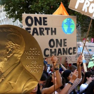 Il senso dei premi Nobel per le petizioni (destinate a cadere nel vuoto)