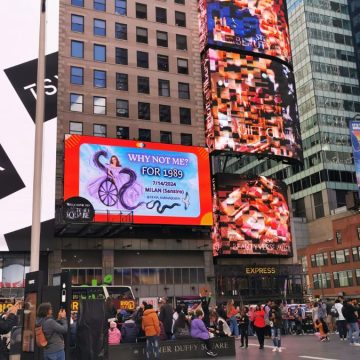Esclusa dal live di Taylor Swift, la battaglia di Silvia arriva a Times Square