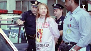 La denuncia ad Axl Rose aiuta il patriarcato