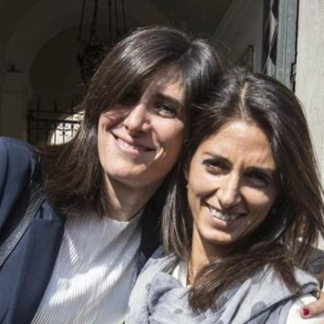 Baldino, Raggi e Appendino. Sfida in rosa Conte-Grillo nel M5s