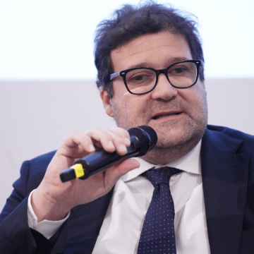 Maione (Assessore Ambiente e Clima Regione Lombardia) a IDN: “Investire nelle energie rinnovabili e sostenere l’economia circolare”