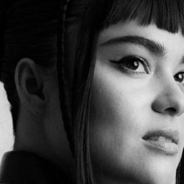 Chi è Devery Jacobs