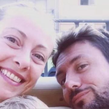 politici social 2023