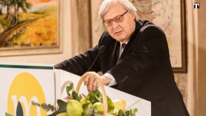 Sgarbi: "Sardegna, non è colpa di Meloni o Salvini, ma delle pale eoliche di Draghi"