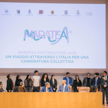 Maratea: destinazione 2026, a Roma con Rocco Papaleo il progetto che riunisce lucani e italiani nel mondo