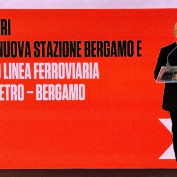 Piuri, Ad Trenord: "Ogni giorno 224 corse su bus per 12mila sedili per sostituire i treni Ponte S.Pietro-Bergamo"