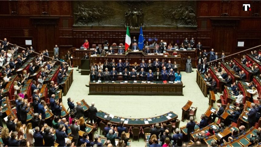 Cambiare nome alla Camera dei deputati