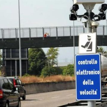 Quanto costa installare un autovelox? Dipende. Ma il ritorno è assicurato…