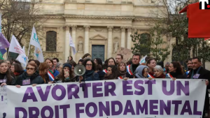 Aborto e Costituzione: “Solo un nuovo movimento per la libertà delle donne potrebbe avvicinarci alla Francia”