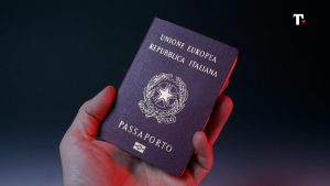 Basta con lo scandalo attese per i passaporti