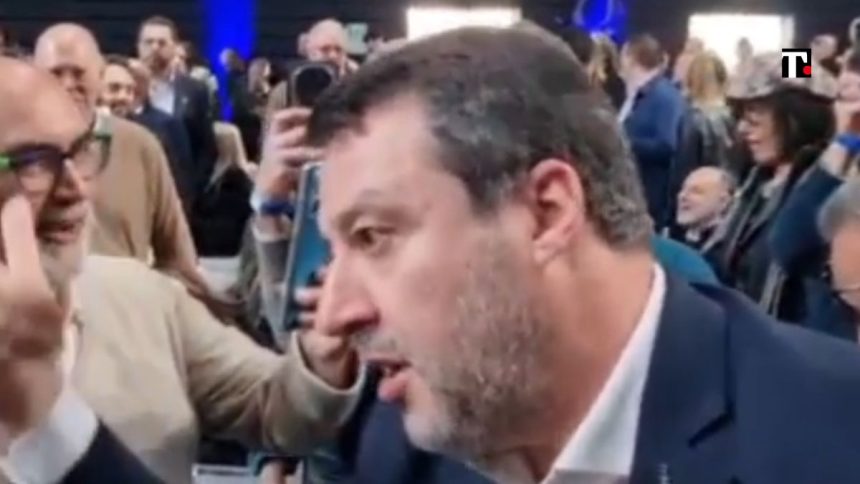 Salvini e la soundtrack dell’evento sovranista: dalla “rottura di coj…i” orchestrale a “Futura” di Dalla