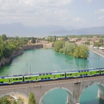 Trenord, dal weekend di Pasqua tornano le “gite in treno”. Più corse per la Liguria
