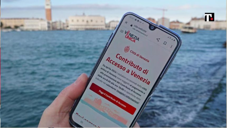 Venezia, il ticket contro i turisti "mordi e fuggi" da 2 milioni di euro