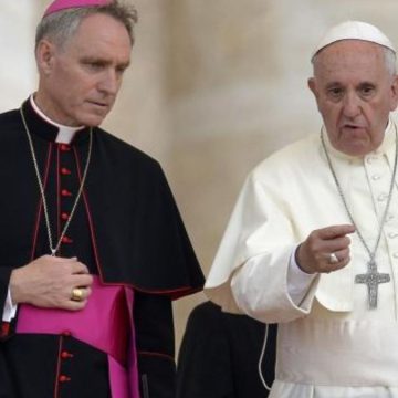 Papa Francesco, natalità e contraccettivi. Chi ci crede?