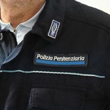 Il caso dell’agente penitenziario che ha rischiato il lavoro perche accusato di essere gay