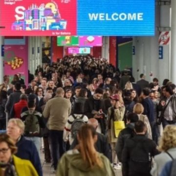 La Milano del Salone prospera grazie ai “working poor”