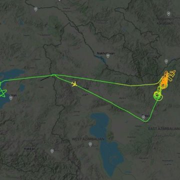 Il drone turco Akinci, dopo aver aiutato l’Iran a scoprire il luogo dell’incidente di Raisi, disegna sulla mappa il simbolo nazionale della Turchia