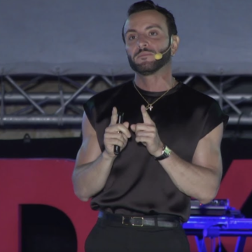 Fabio Maria Damato, pensati disoccupato: è finita l'era degli stocazzetti