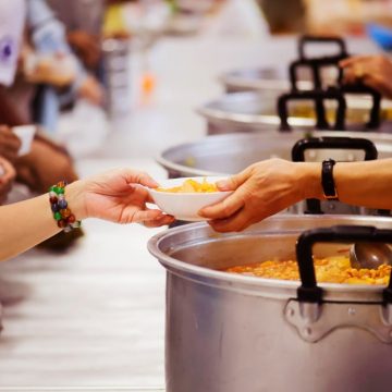 Cinque milioni di italiani in condizioni di povertà: il rapporto 2024 di Caritas