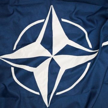 La Nato studia un patto di difesa europea. Non sia mai vincesse Trump