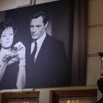 “Omaggio a Marcello”: in Sicilia mostra fotografica dedicata a Mastroianni