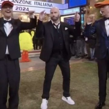 Rai multata, la vendetta di Travolta per il ballo del qua qua a Sanremo
