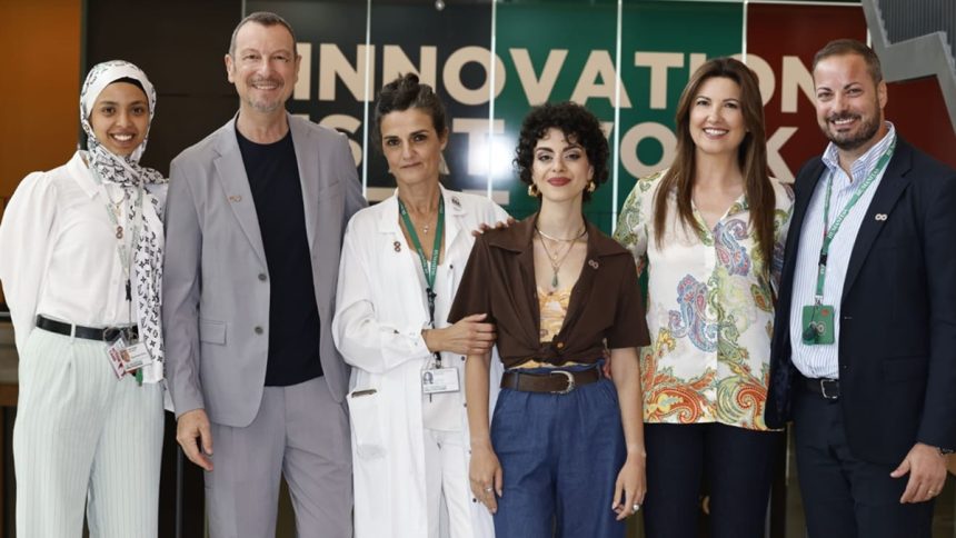 Amadeus e la moglie Giovanna con Fondazione Humanitas per sostenere il progetto AYA