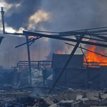 Roma, esplosione in un distributore di benzina: oltre trenta feriti e cinquanta persone evacuate