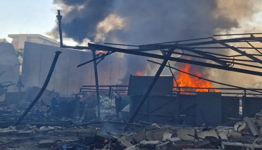 Roma, esplosione in un distributore di benzina: oltre trenta feriti e cinquanta persone evacuate