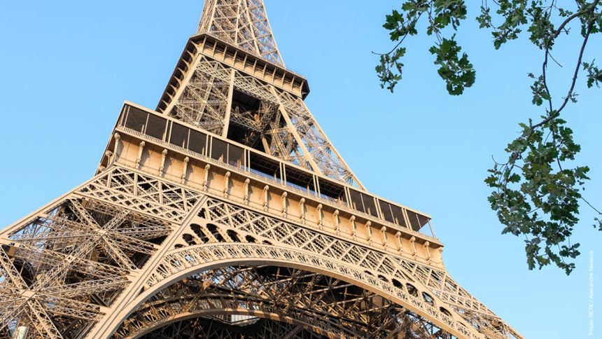 Francia rovente, la Torre Eiffel chiude per il troppo caldo