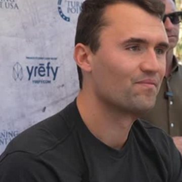 L’assassinio del guru Maga Charlie Kirk scuote gli Stati Uniti
