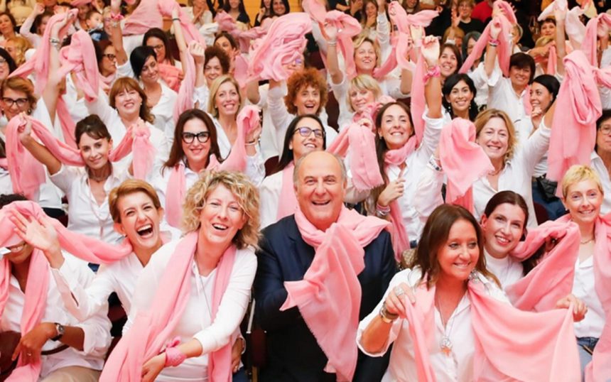 Let’s talk with Sorrisi in Rosa: l’evento di prevenzione del tumore al seno in Humanitas con Gerry Scotti