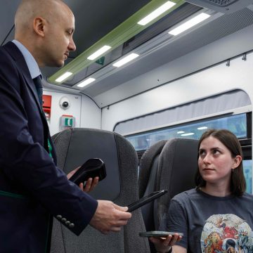 Trenord Trenord con “Community” premia chi viaggia in treno: 47mila iscritti e un concorso per incentivare la mobilità sostenibile