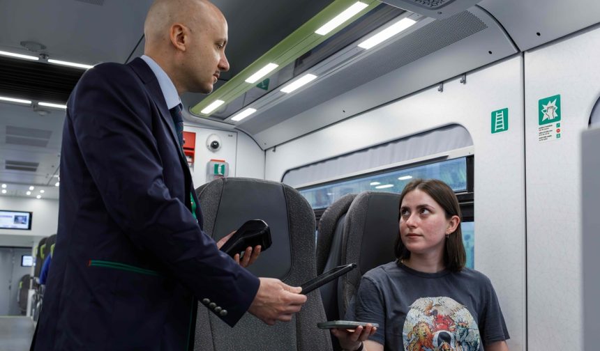 Trenord con “Community” premia chi viaggia in treno: 47mila iscritti e un concorso per incentivare la mobilità sostenibile