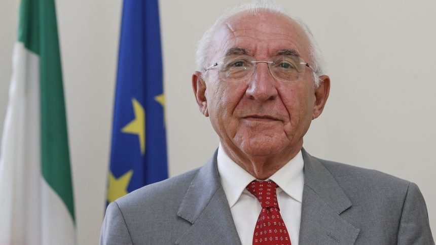 Garante della privacy, indagato il presidente. Le ipotesi di corruzione e peculato