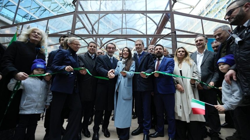 Milano Cortina 2026, inaugurata “Casa Lombardia”: in piazza l’Arena Experience, Rtl 102.5 e Cannavacciuolo