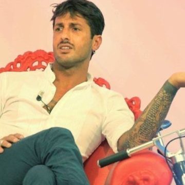 Fabrizio Corona Oscurati i profili social di Corona, lui fa il martire: “Faccio quel che faccio per un senso di verità”