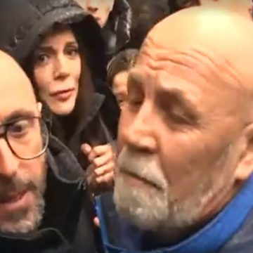 Crans-Montana, tensione prima dell’interrogatorio: familiari contro i coniugi Moretti