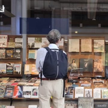 La verità è che Hoepli non sta morendo. Semplicemente sta cambiando