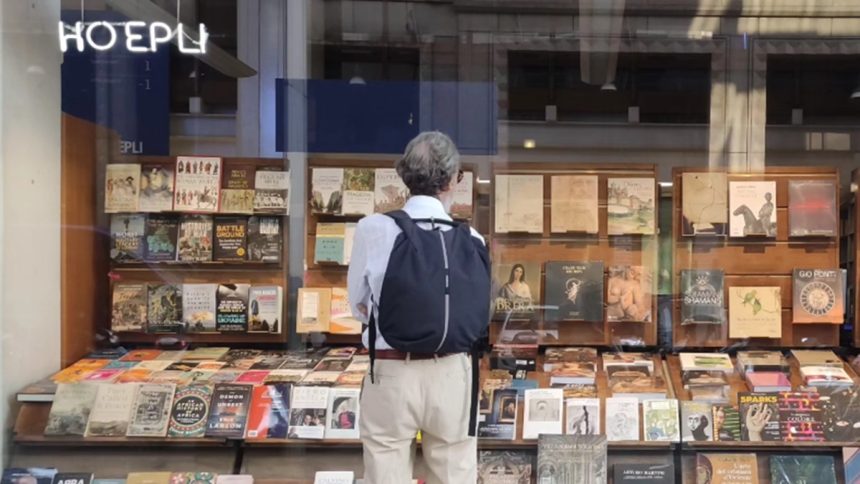 La verità è che Hoepli non sta morendo. Semplicemente sta cambiando