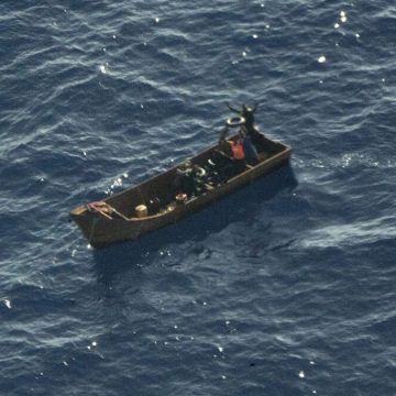 Dramma a Lampedusa: disperso in mare un bambino di due anni dopo il naufragio