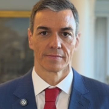 Spagna, la risposta di Sanchez a Trump: “Non saremo complici”